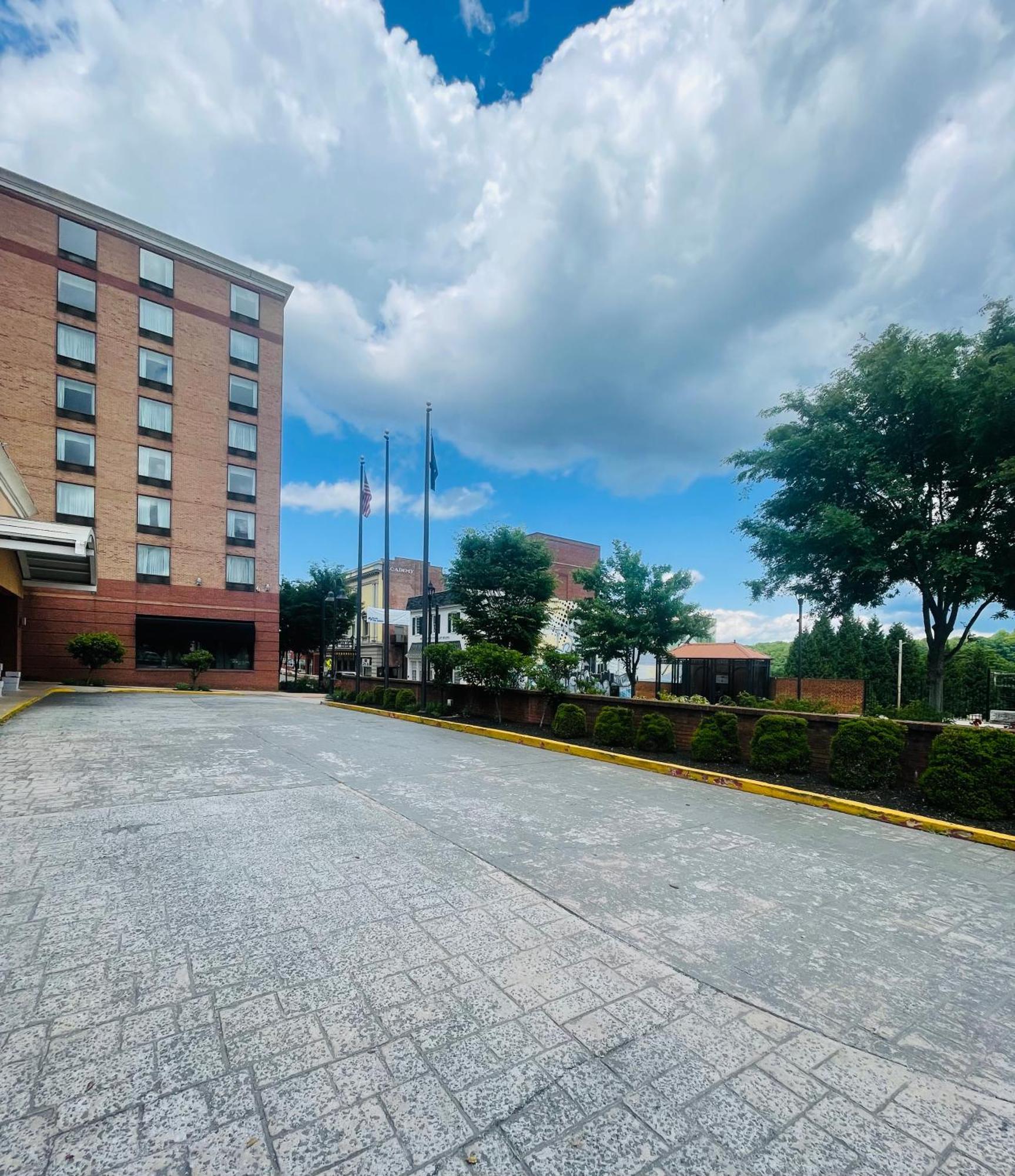 Lynchburg Grand Hotel Exteriör bild